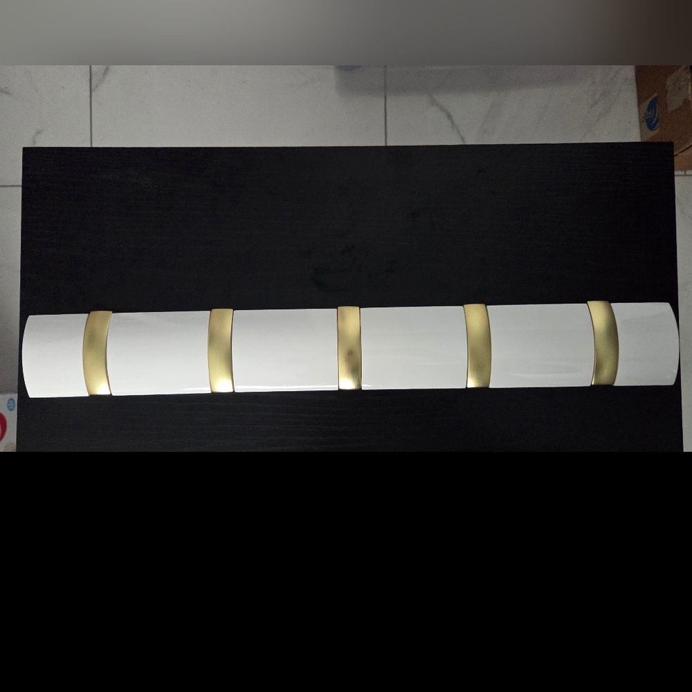 Umbra Flip 5 Hook Wall Mounted